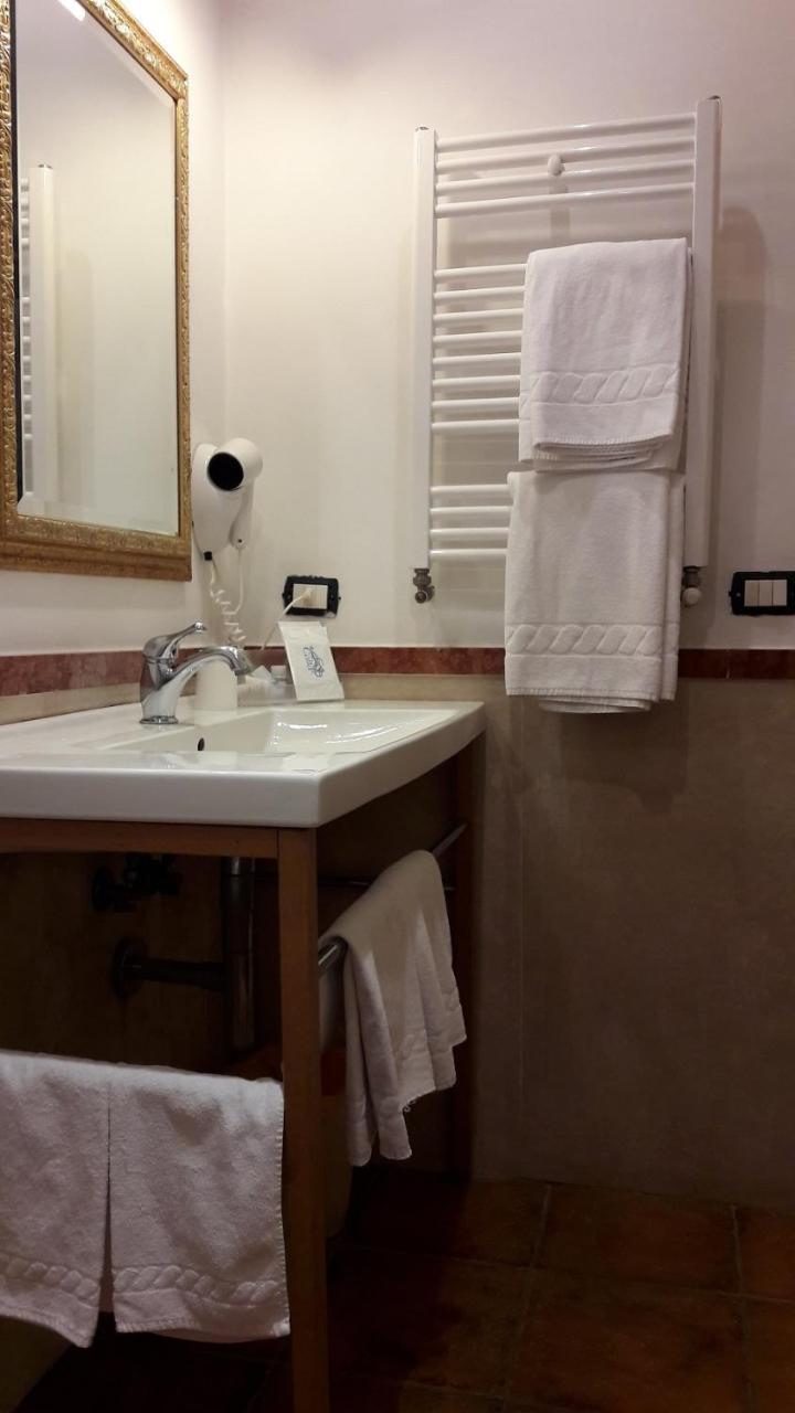 Quadrifoglio By Mancini Hotell 3*